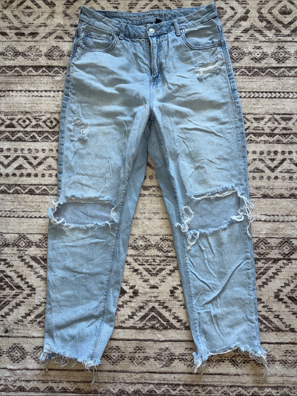 American Eagle Outfitters Light Wash Distressed Boyfriend Jeans